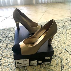 Chanel Gold Black Cap Toe CC Pumps + Box 39.5